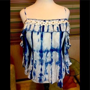 Sexy, classy and sassy top